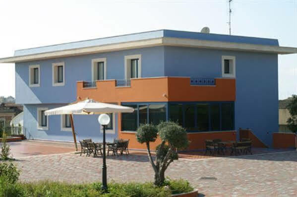 Motel - Hotel Nautico Поццалло Экстерьер фото